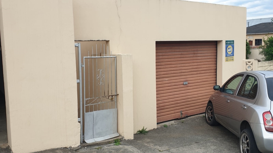 To Let 1 Bedroom Property for Rent in Cambridge Eastern Cape
